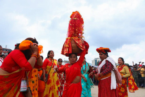 गौरा पर्व : पञ्चाङ्ग निर्णायक समितिको मिति भदौ ७, २१ मा मनाउने ज्योतिषहरूको निर्णय